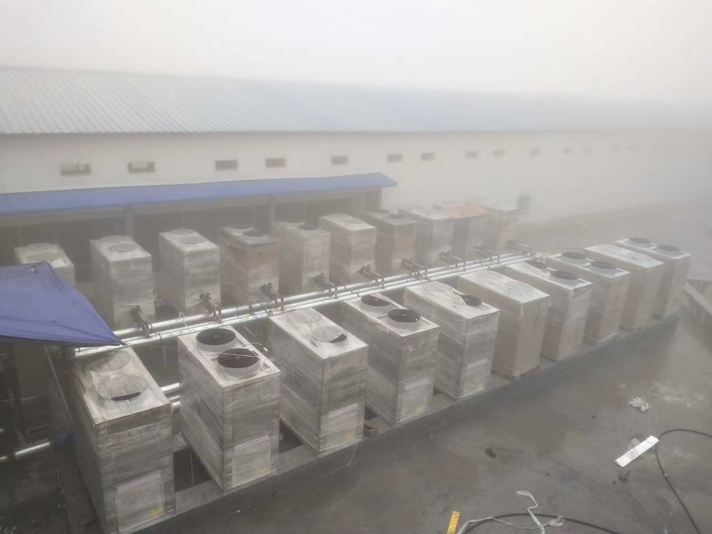 貴州省赫章育雛舍，二十臺舒量空氣能供暖主機
